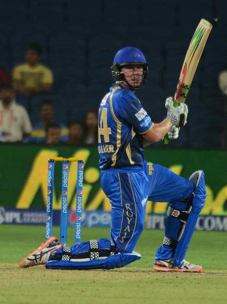 James Faulkner in Tamil