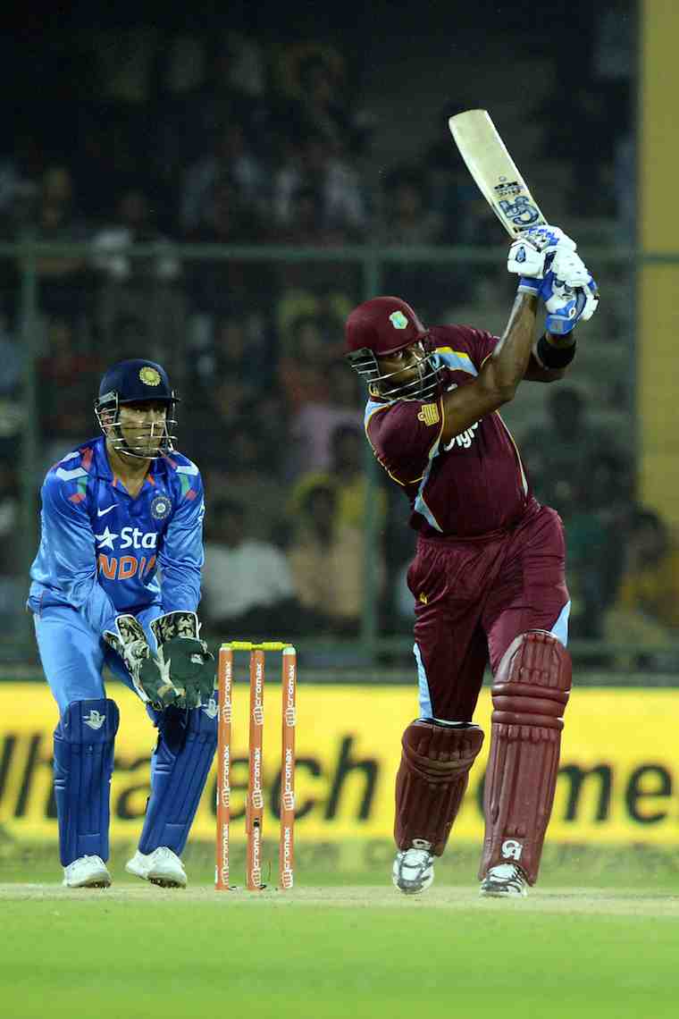 Kieron Pollard showed some resistance against Indian bowler in Tamil