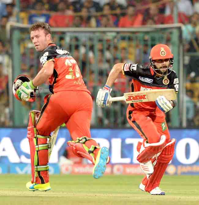 Hd Image for Cricket Kohli with AB Devilliers in Hindi