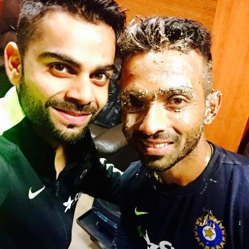 Hd Image for Cricket Kohli with Rahane in Hindi