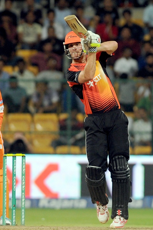 HD Image for cricket Champions League 2014 : Lahore Lions Vs Perth Scorchers in Tamil