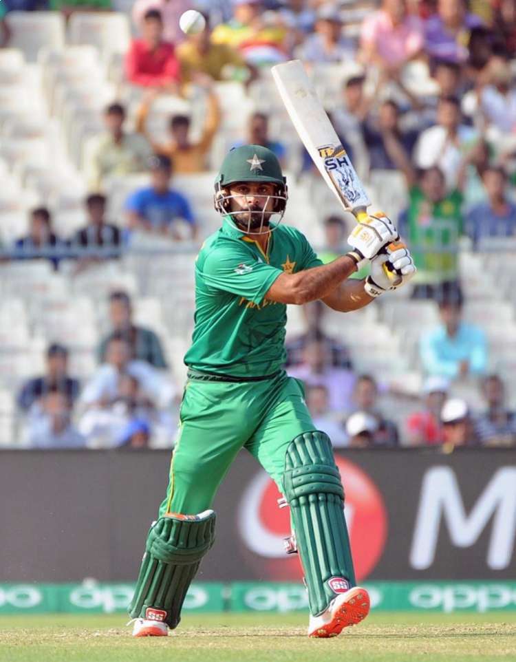 Pakistan Batsman Mohammad Hafeez against Bangladesh