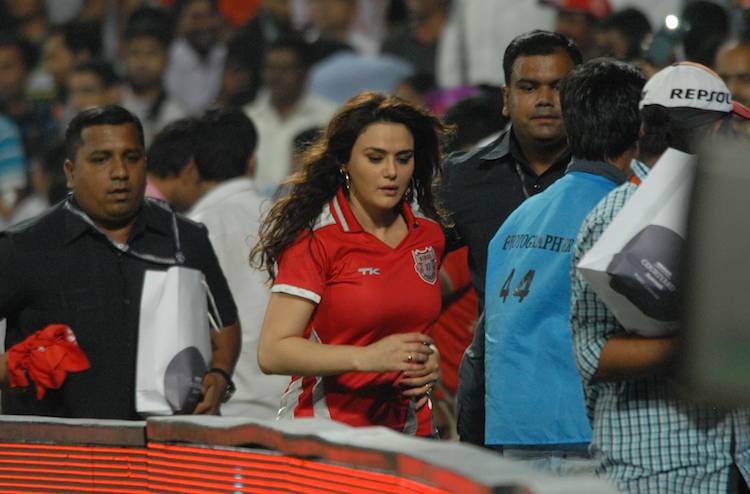 Preity Zinta in Tamil