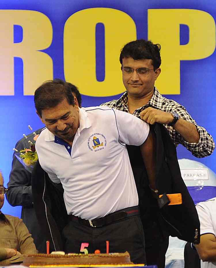 Sourav Ganguly with Arun Lal in Tamil