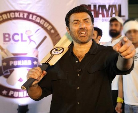 Hd Image for Cricket Sunny Deol in Hindi