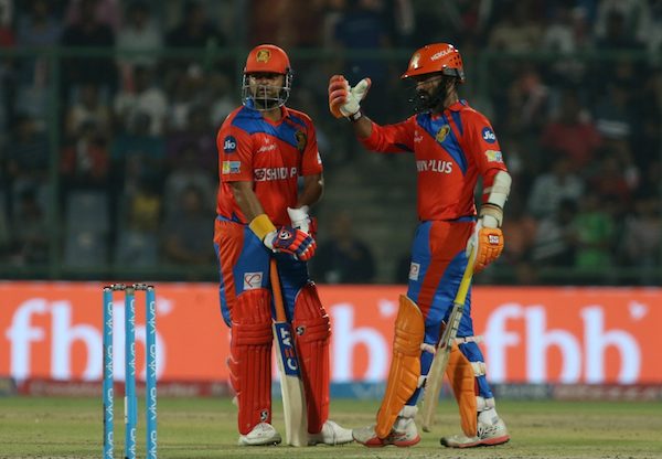 Suresh Raina-Dinesh Karthik in Tamil