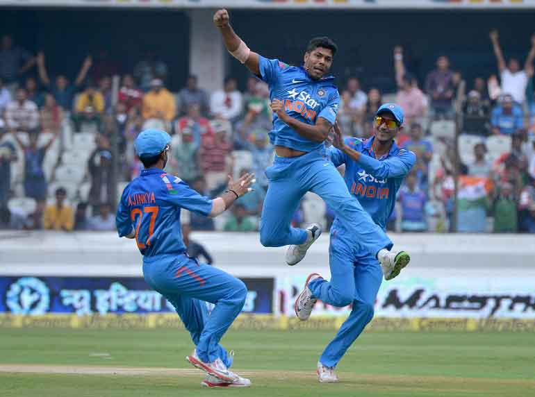 Umesh Yadav Celebrate at Hyderabad in Tamil