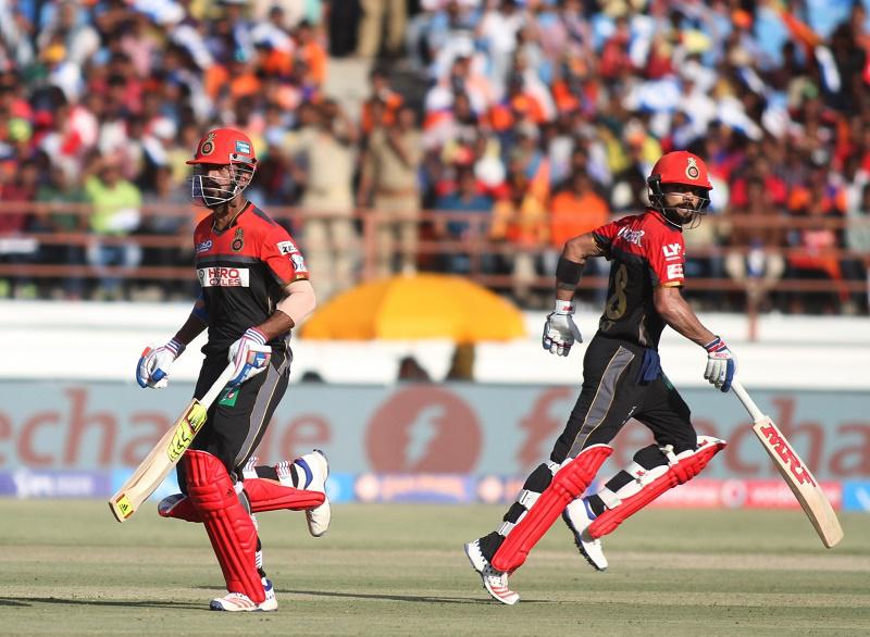 Hd Image for Cricket Royal Challengers Bangalore batsman Virat Kohli and KL Rahul in action  in Hind
