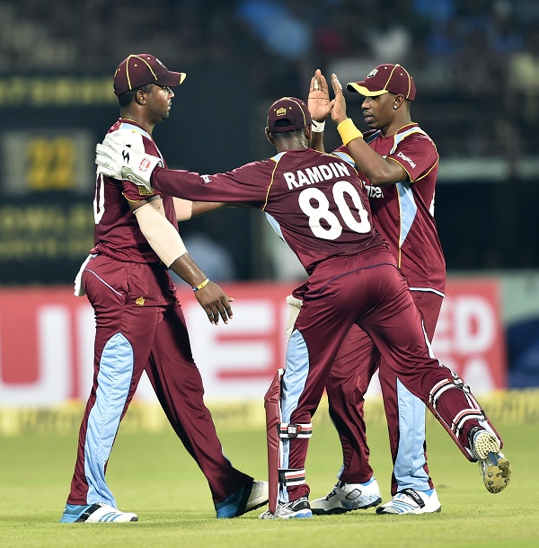 Hd Image for Cricket India Vs West Indies,1st ODI at Kochi in Hindi