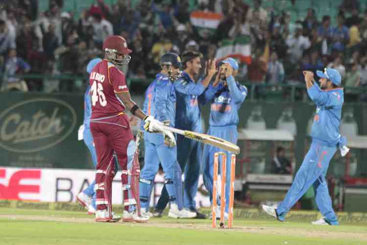 West Indies Quit India Tour  in Tamil