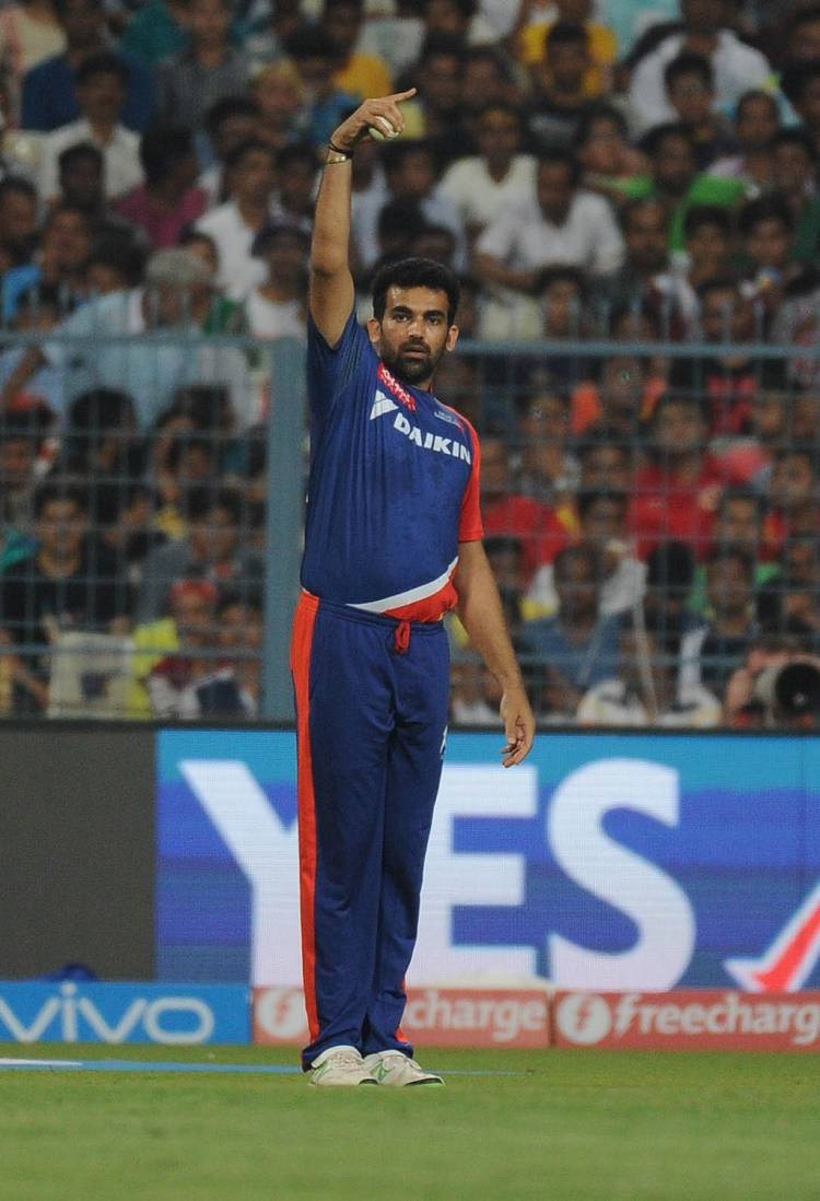 Delhi Daredevils skipper Zaheer Khan in Tamil