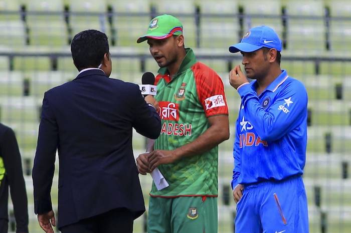  Mashrafe Mortaza-MS Dhoni