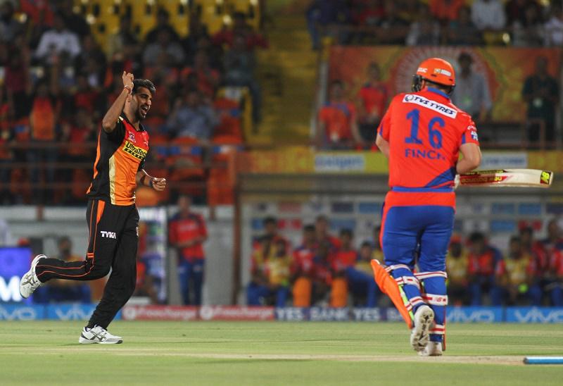 Hd Image for Cricket Sunrisers Hyderabad pacer Bhuvneshwar Kumar celebrates fall of a wicket in Hind