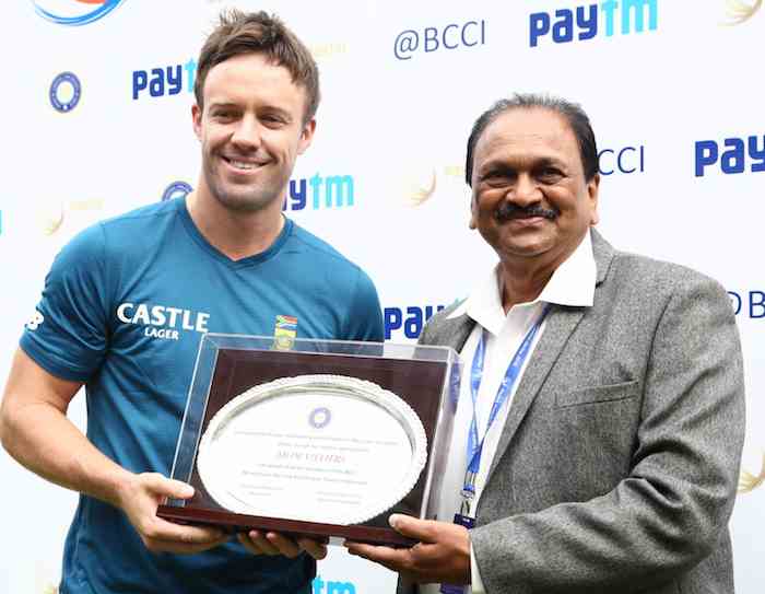 Hd Image for Cricket Devilliers on his 100th test match in Hindi