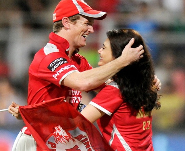 Hd Image for Cricket George Bailey and Preity Zinta in Hindi