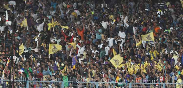 Kolkata Cricket Fans in Tamil