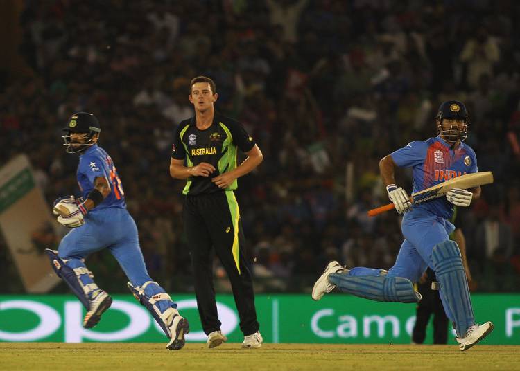 MS Dhoni and Virat Kohli of India in action against Australia in Tamil