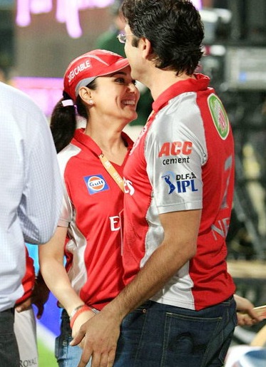 Hd Image for Cricket Ness Wadia and Preity Zinta in Hindi